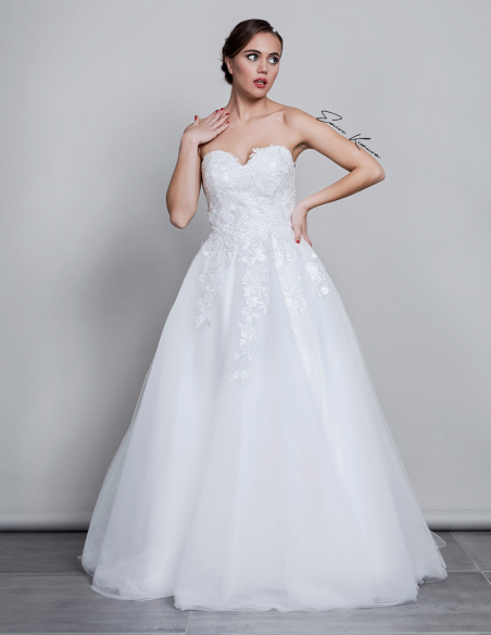 Aライン ハートネック オーバートレーン レース シースルー チュール ウェディングドレス