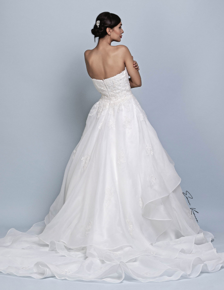 ハートネック レース オーガンジー 伸縮性チュール ふわふわ ウェディングドレス