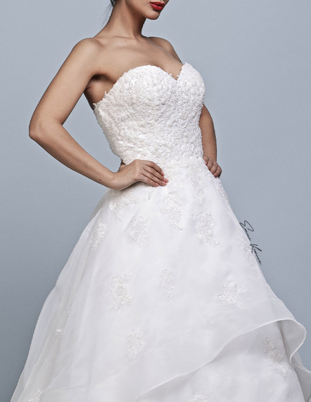 ハートネック レース オーガンジー 伸縮性チュール ふわふわ ウェディングドレス