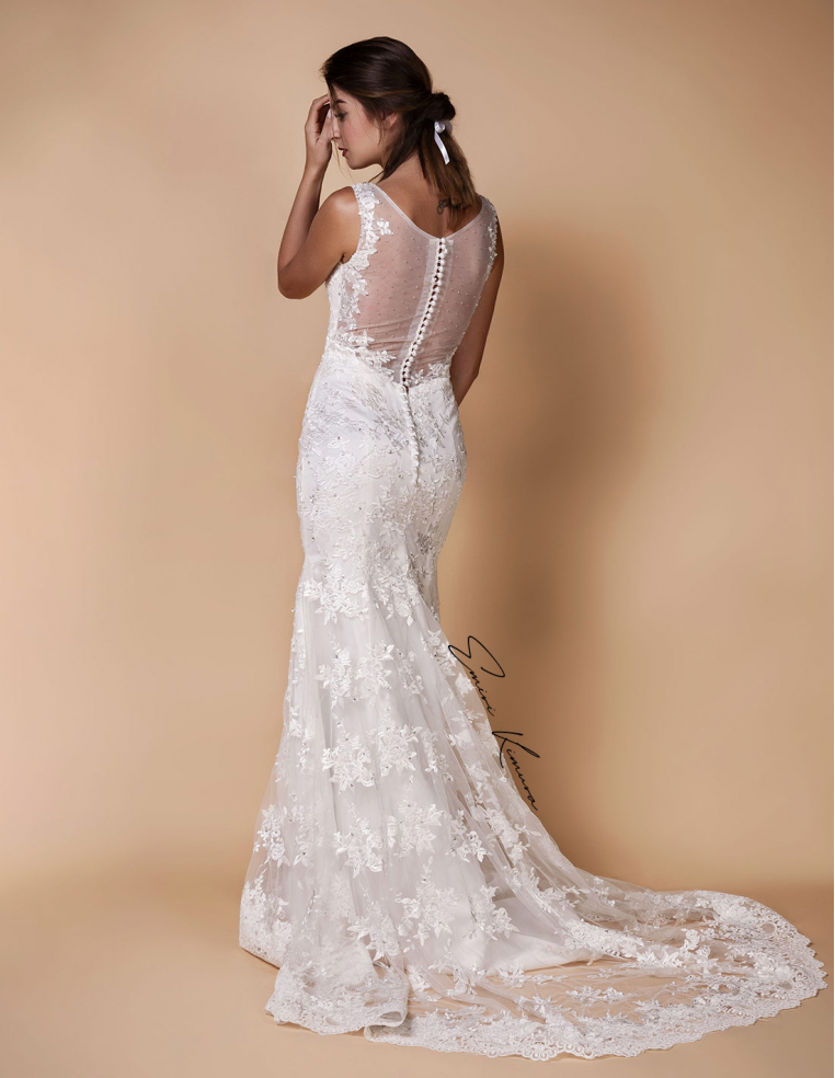 Vネック パールボタン マーメイドライン レース チュール ウェディングドレス