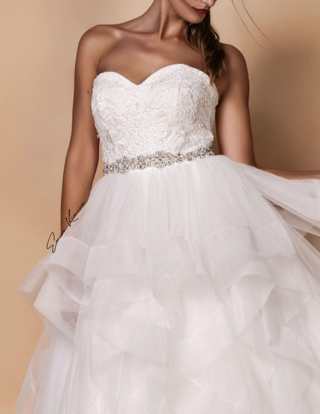 ハートネック チュール レース Aライン プリンセスライン 伸縮性チュール ふわふわ ウェディングドレス